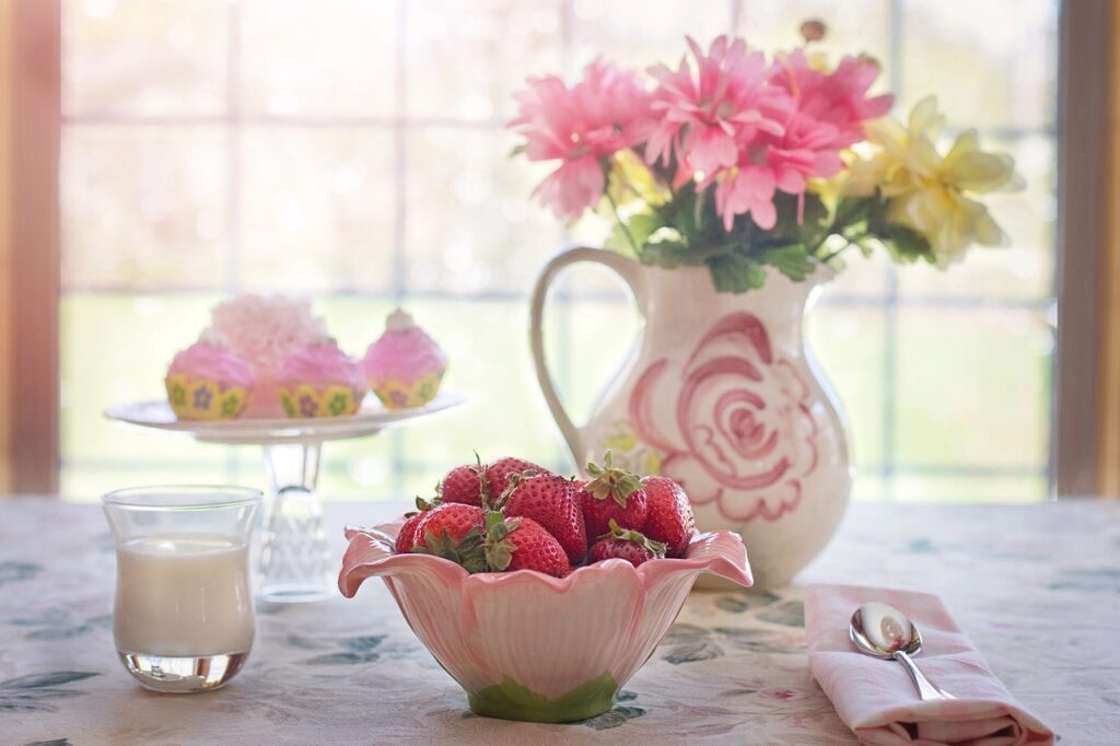 strawberries, bowl, summer-783351.jpg